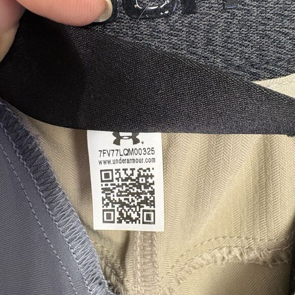 Under Armour Performance Pants Mens size 40 x 29 Beige Casual Active Golf - Picture 9 of 10